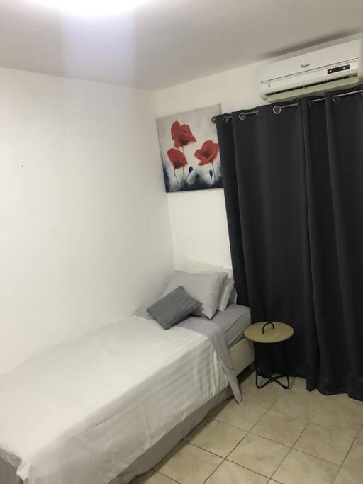 Villa Susanna 3 Bedroom 2 Bathroom House Sleeps 6Plus Willemstad Bagian luar foto